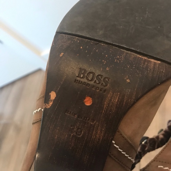 Hugo Boss - Picture 4 of 7